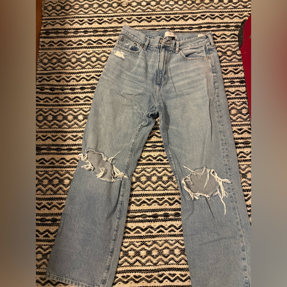 PacSun Women’s Baggy Ripped Jeans